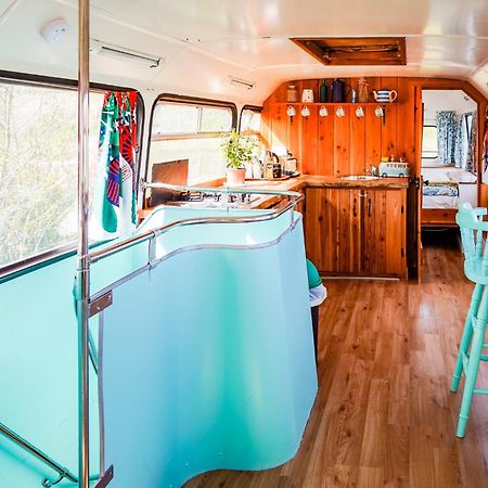 Double Decker Bus At Valentia Island Escape 호텔 Chapeltown 외부 사진