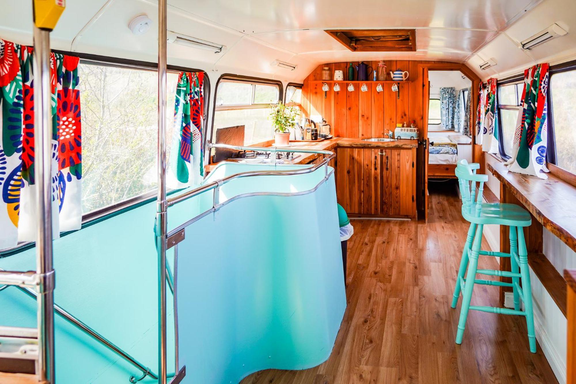 Double Decker Bus At Valentia Island Escape 호텔 Chapeltown 외부 사진