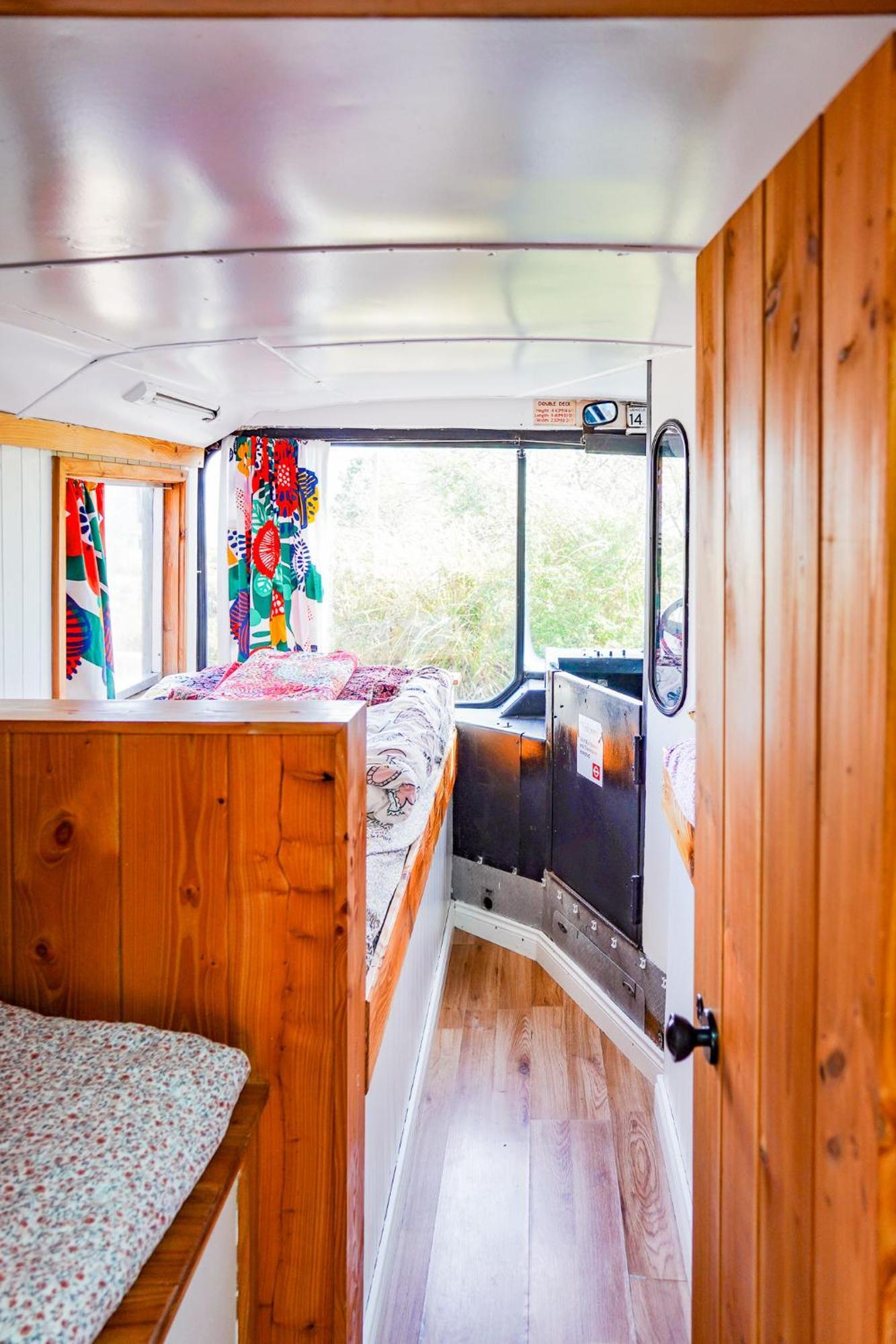 Double Decker Bus At Valentia Island Escape 호텔 Chapeltown 외부 사진
